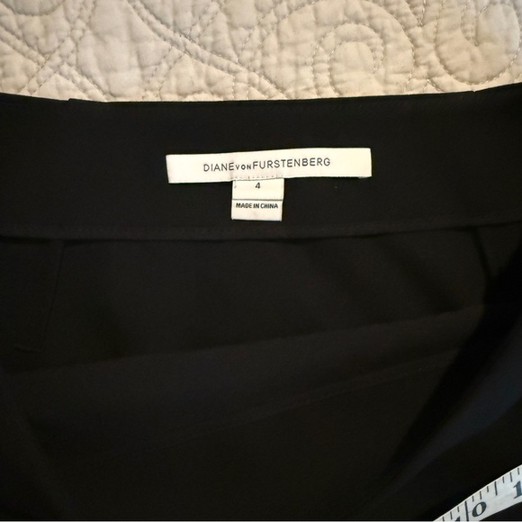 Diane Von Furstenberg Classic Black Pencil Skirt - Picture 8 of 12